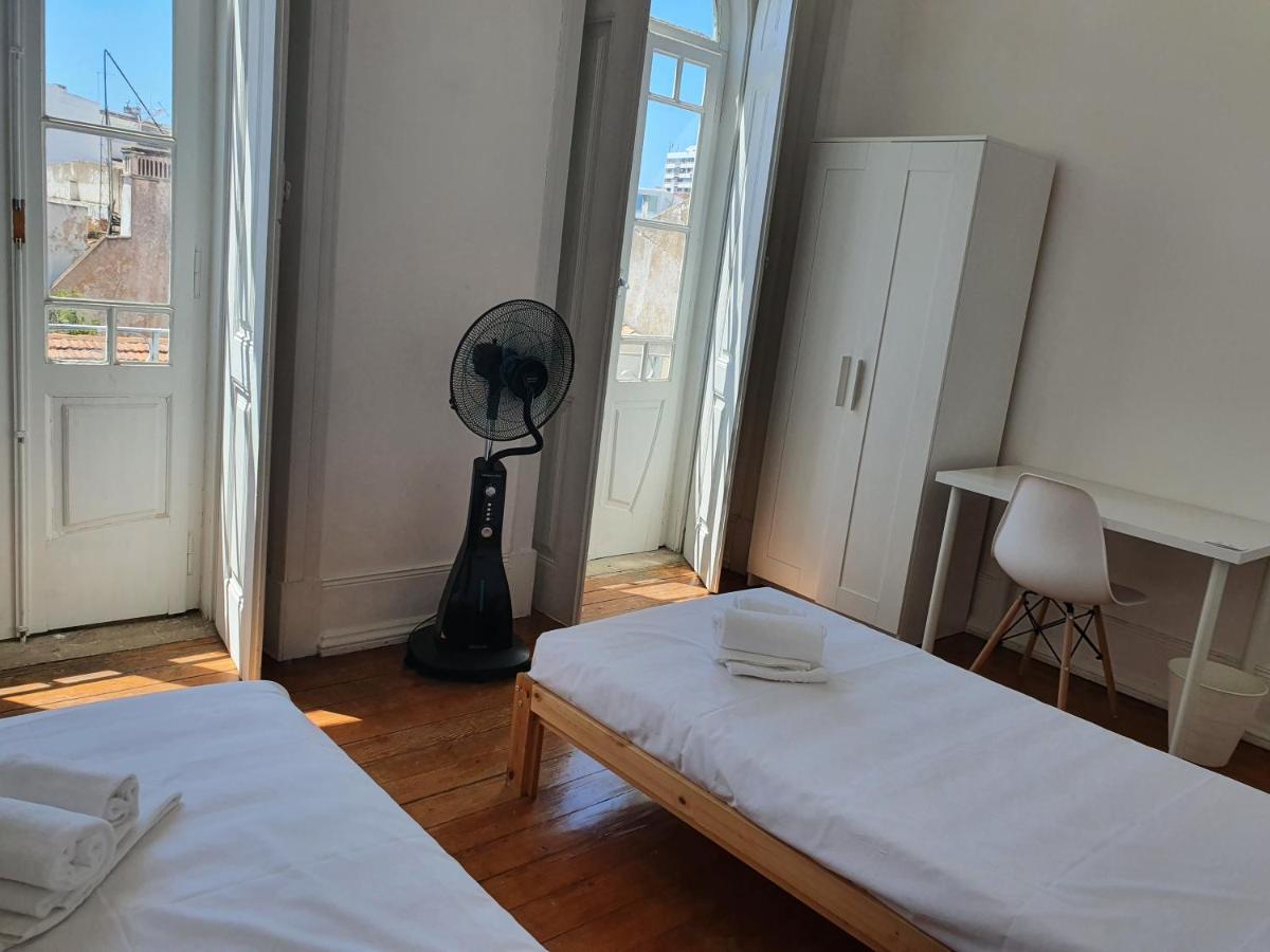 Baixa Terrace Hostel Faro Luaran gambar